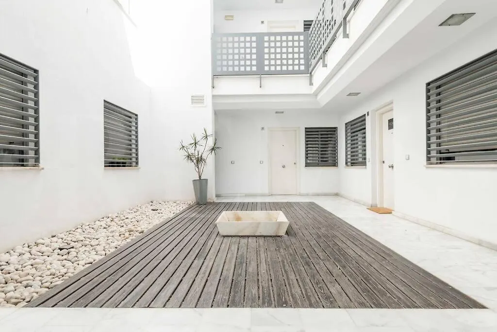 Apartment Chic Intimate Studio In The Heart Of Malaga By Rems