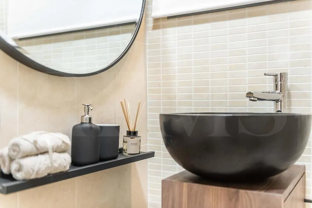 Apartment Chic Intimate Studio In The Heart Of Malaga By Rems